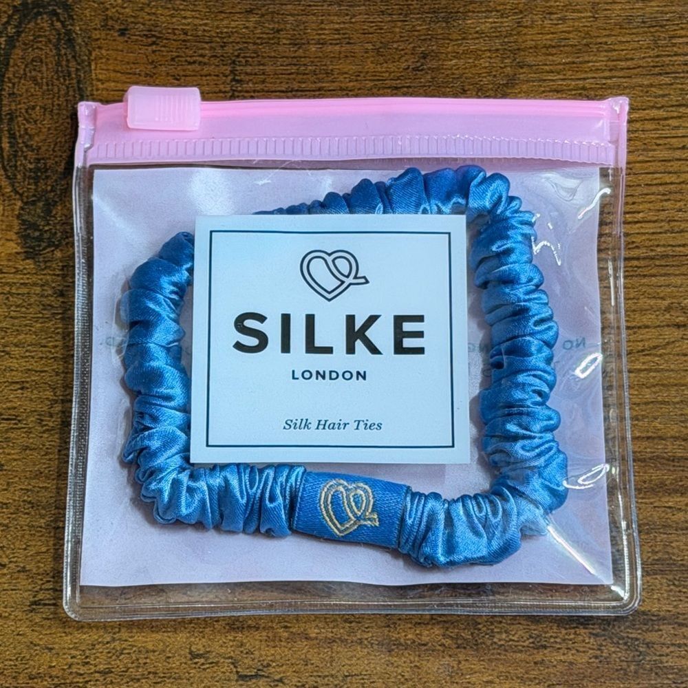 Nakery Beauty Bombshell Burst Hair Foam + Silke London Silk Scrunchie Bundle - Picture 3 of 10